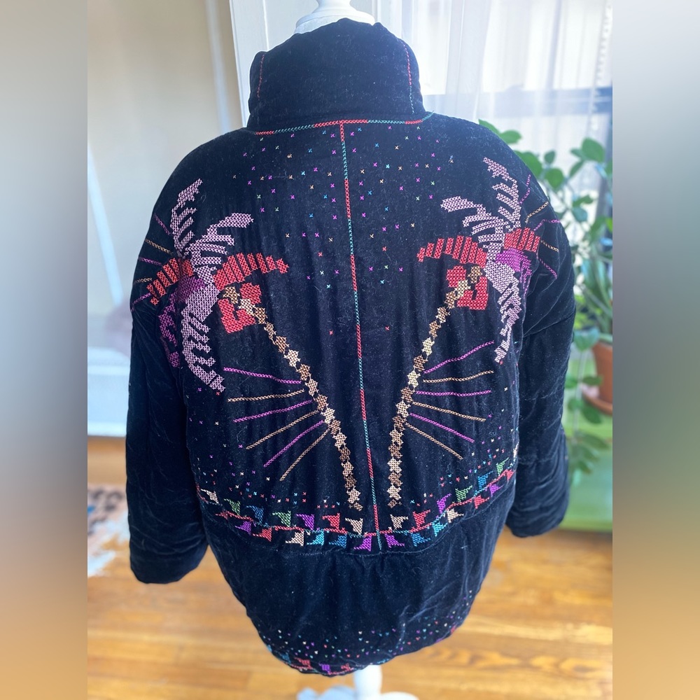Farm Rio Reversible Embroidered Puffer Jacket Size L - Picture 8 of 15